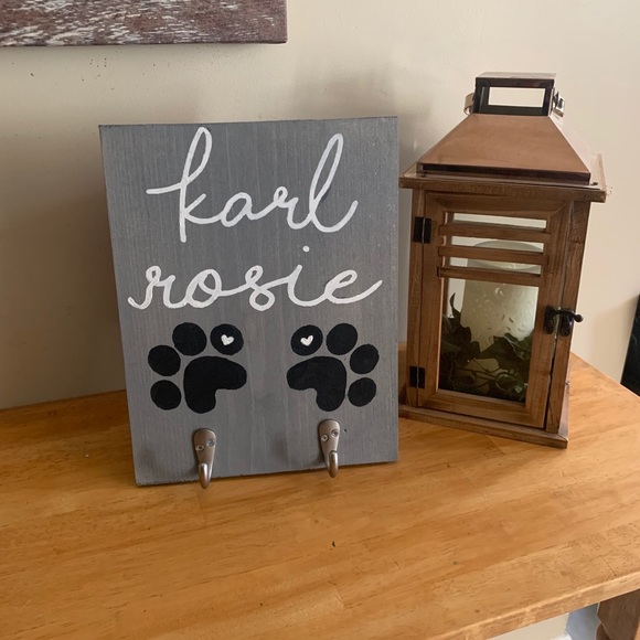 Dog leash holders - Picture 3 of 4